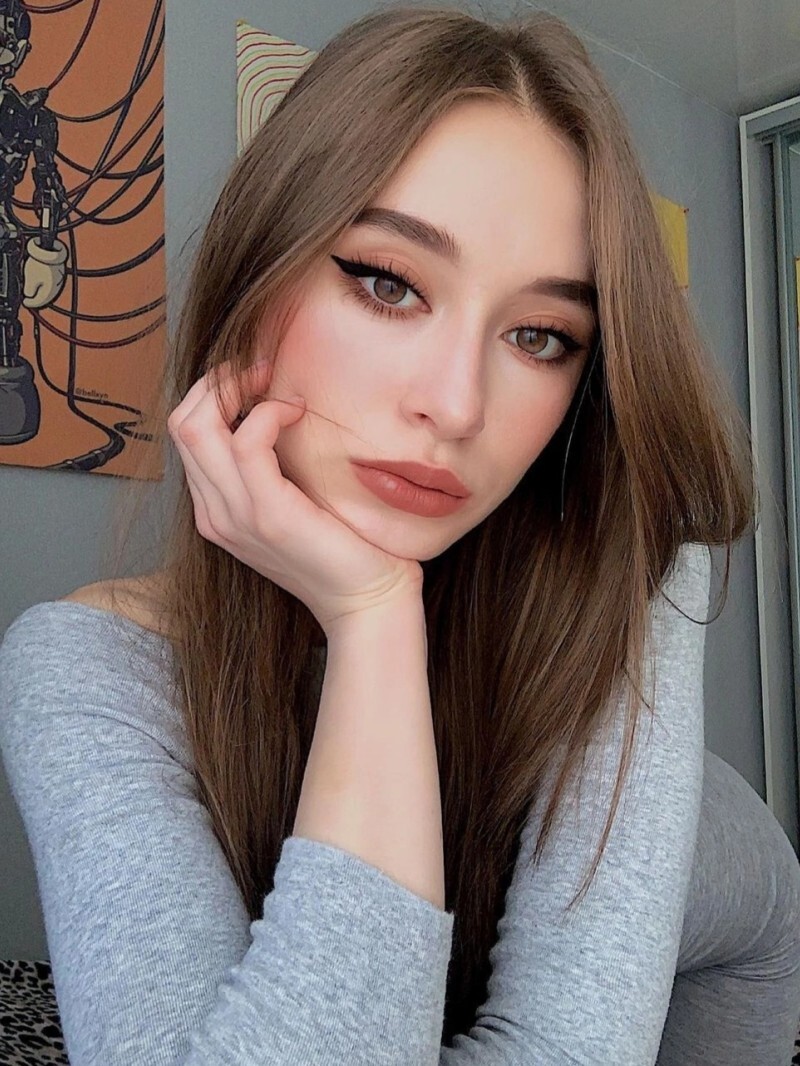 Индивидуалка СПб Влада +7(981)592-24-80  метро Пушкинская