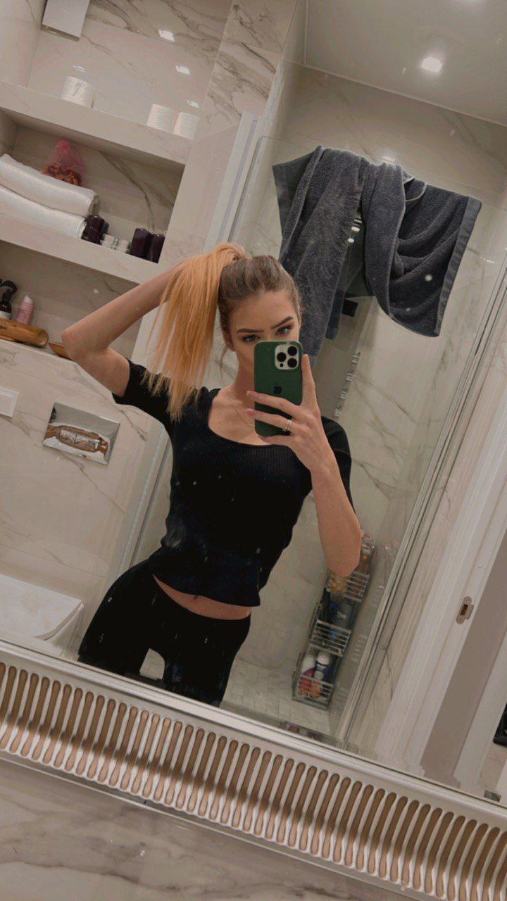 Индивидуалка СПб Арина +7(981)588-92-96